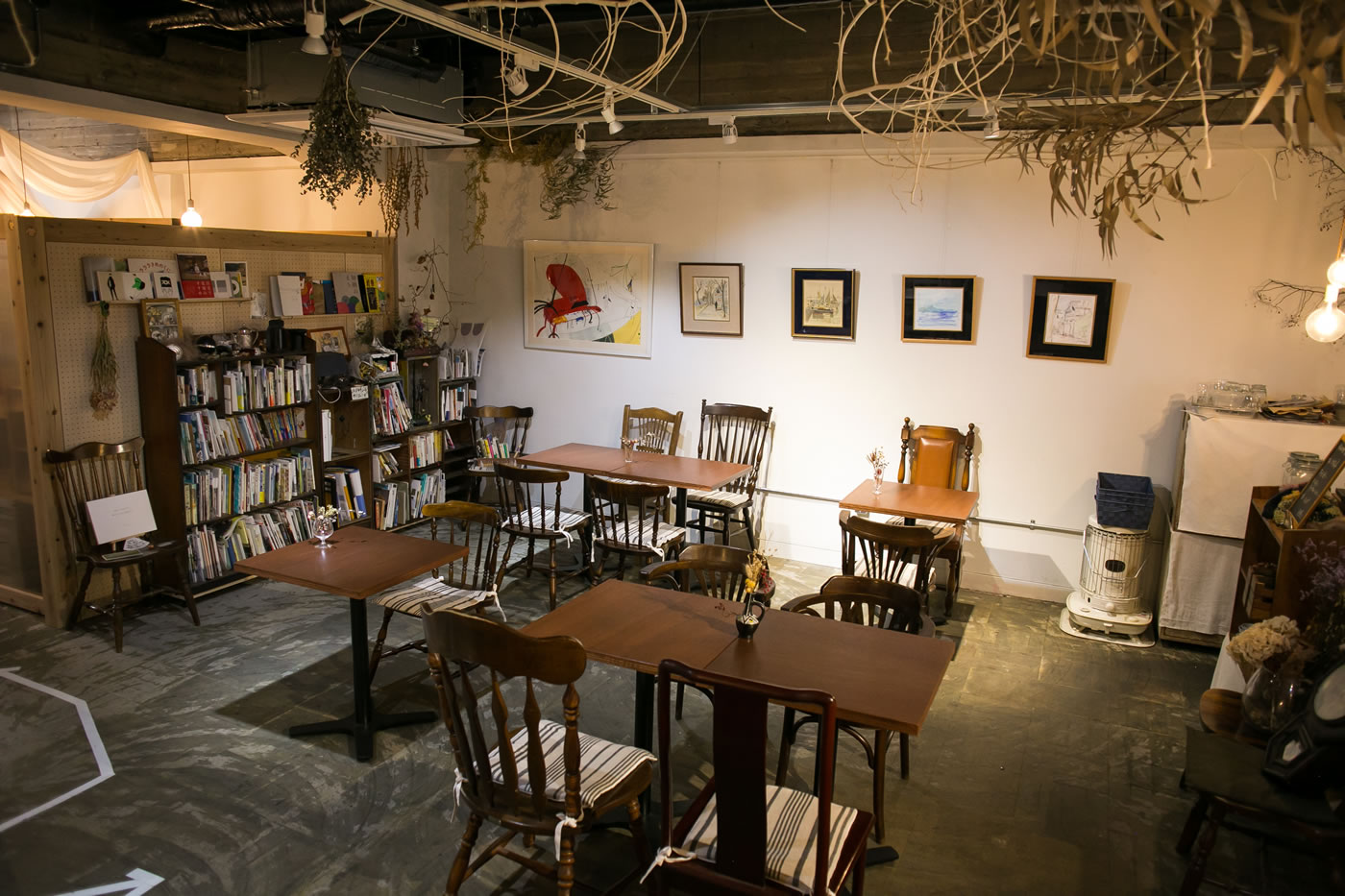 星時　店内風景